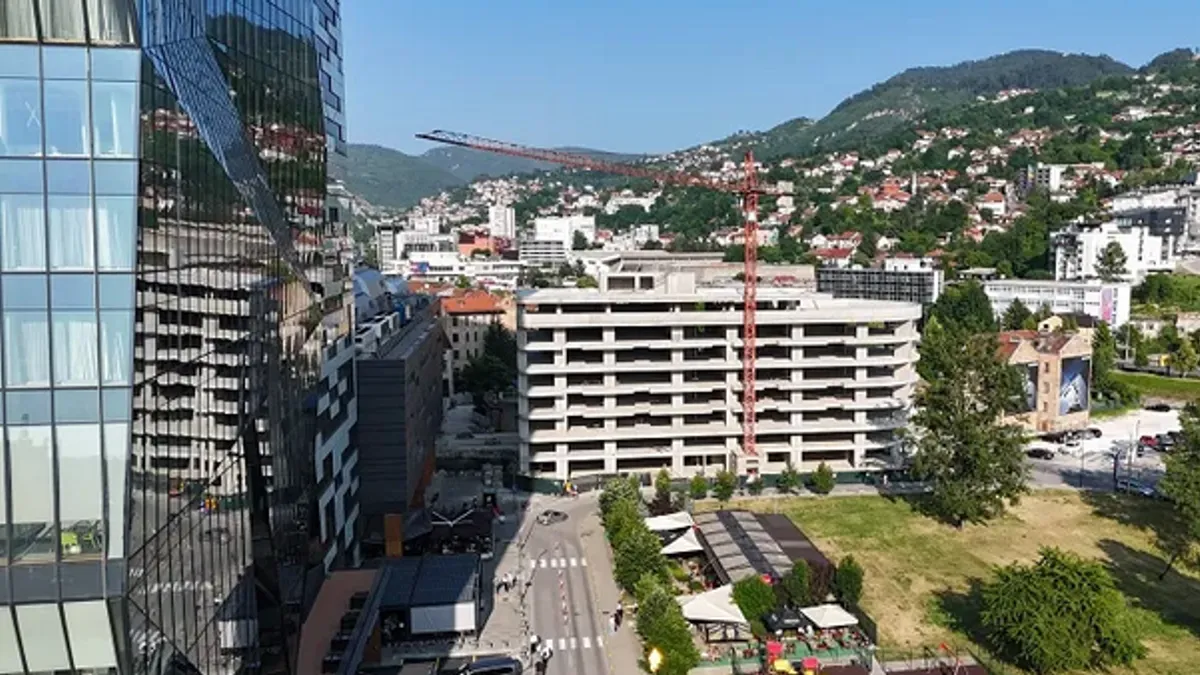 screenshot_20250617_at_072258_velika_investicija_edina_deke_u_sarajevu_poprima_finalni_izgledpng_1200 (FOTO) Milionska investicija Edina Džeke u centru Sarajeva poprima konačni oblik