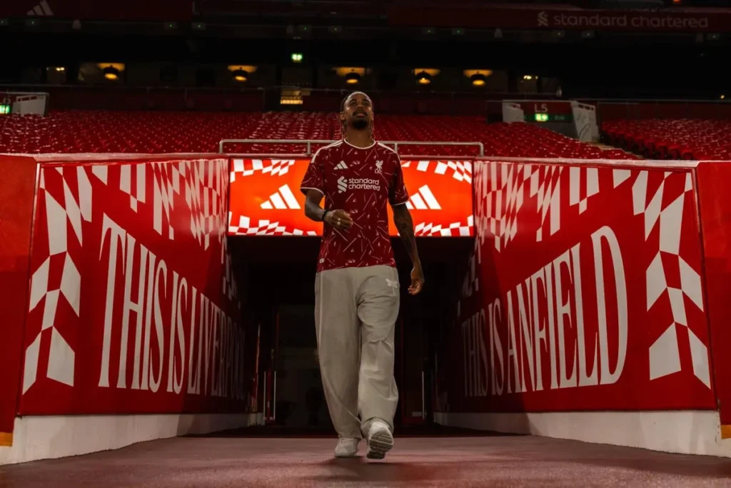 Liverpool ozvaničio veliko pojačanje: Bradley Barcola stigao iz PSG-a i odmah otkrio svoj najveći san