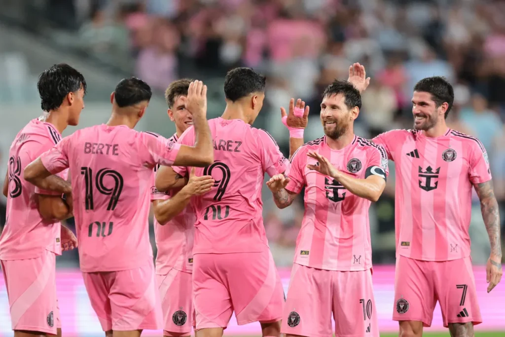 Messi zabio četiri gola i “skinuo s trona” hrvatskog napadača