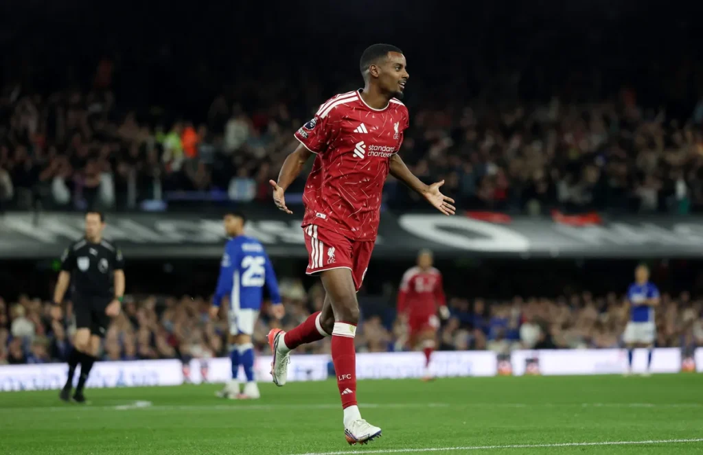 Liverpool na pogon Isaka i Gakpa slavio protiv Ipswicha, debitovao i Barcola (VIDEO)