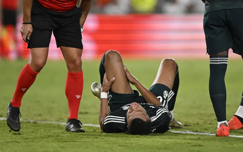 Mbappe postigao gol, pa mu morali ukazivati pomoć! (VIDEO)