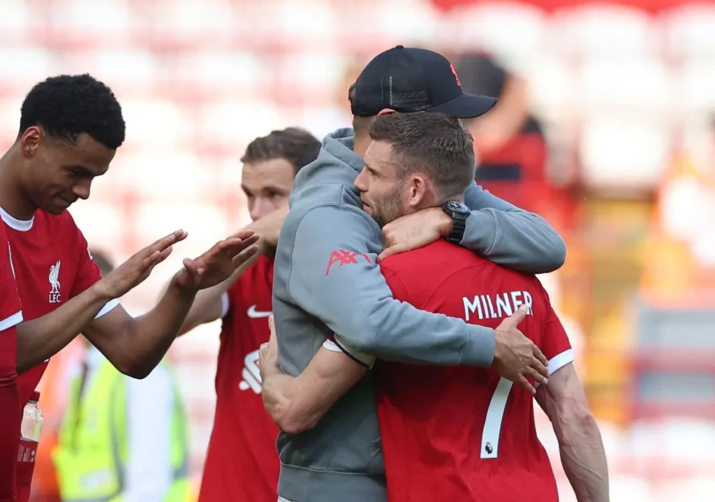 Milner otkrio kako su izgledali Kloppovi treninzi u Liverpoolu: “Ljudi su povraćali pored terena”