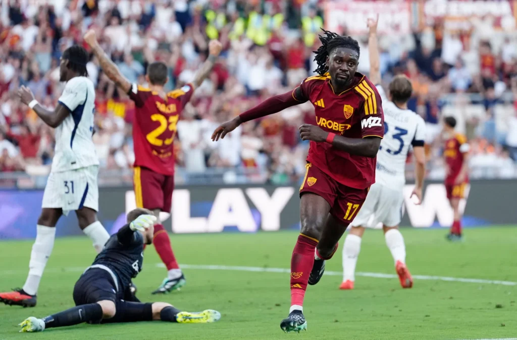 Roma na poluvremenu vodi protiv Intera, Manu Koné dvostruki strijelac