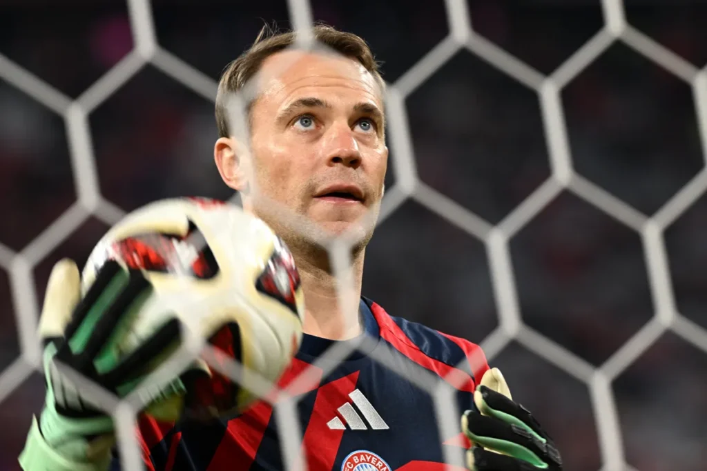Bayern se izvukao u ludoj utakmici: Neuer se obrukao nakon šest sekundi, Bavarcima poništena četiri pogotka (VIDEO)