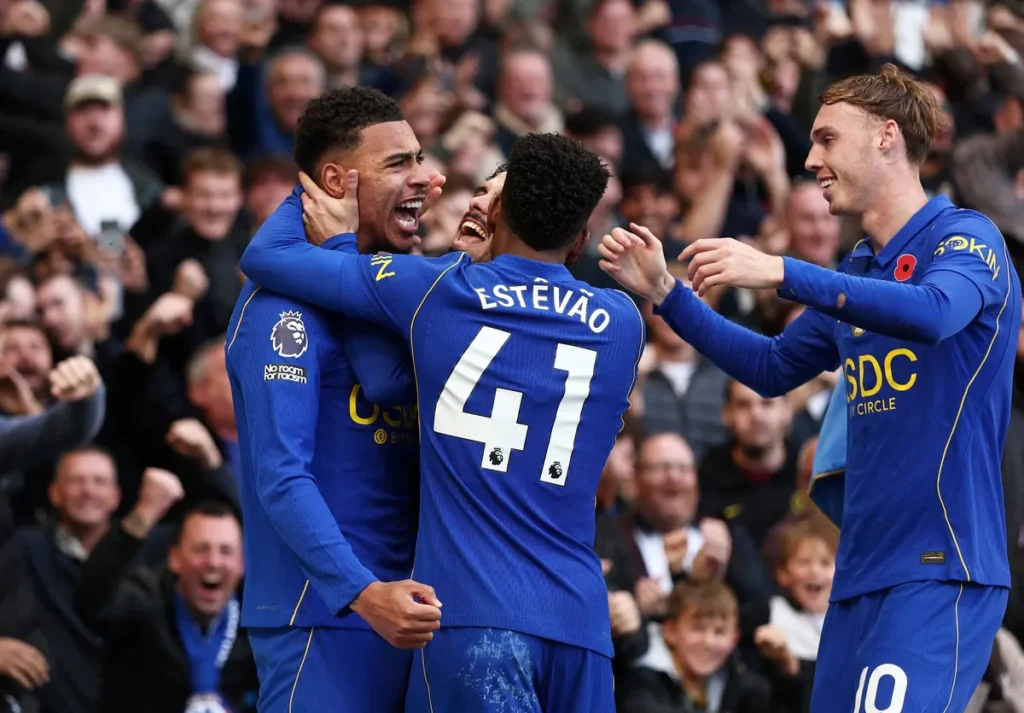 Chelsea srušio Manchester United: Crveni karton Martineza i penal prelomili veliki derbi