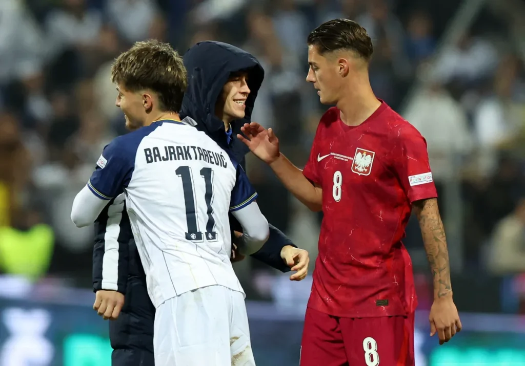 Da li je Esmir Bajraktarević sjajnim partijama promijenio mišljenje treneru PSV-a?