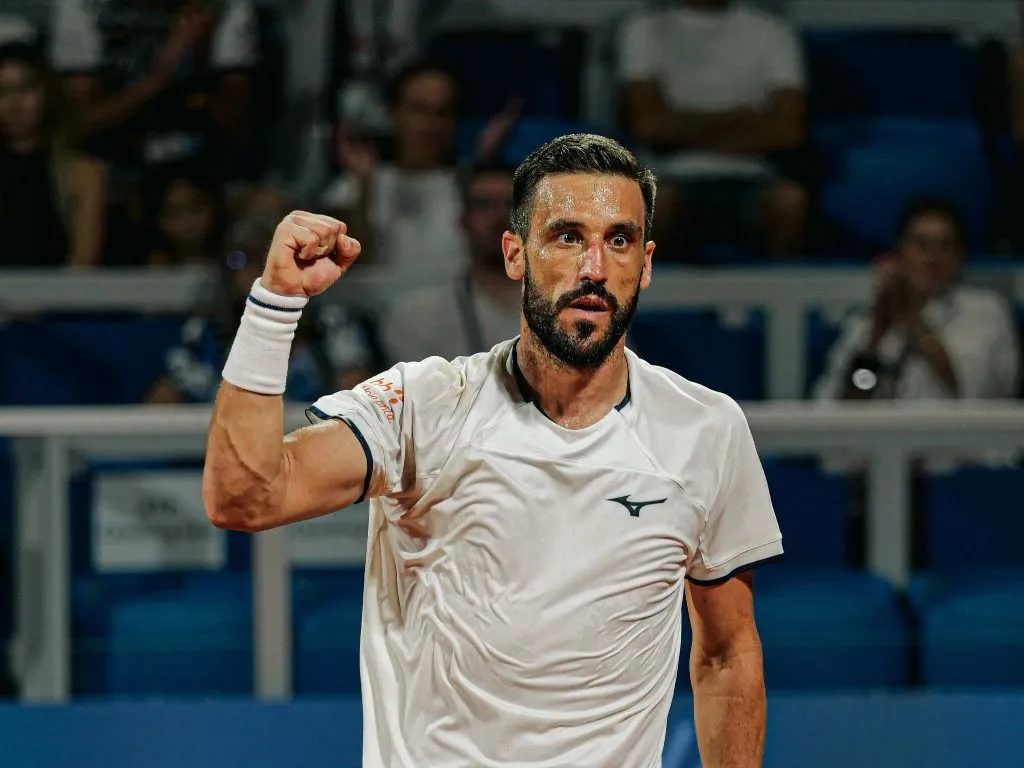 Damir Džumhur bez izgubljenog seta do polufinala turnira u Olbiji