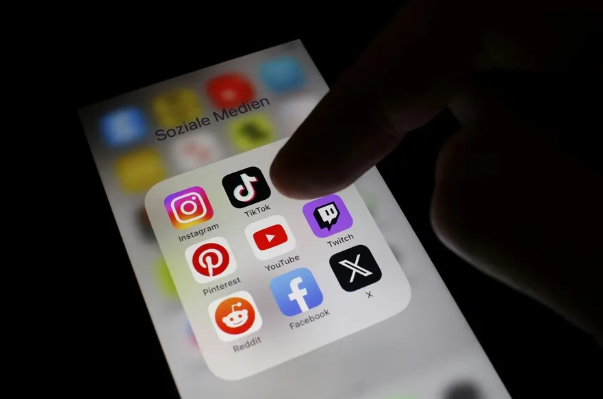 Evropski velikan odlučio nagrađivati navijače koji tokom utakmica ne gledaju u telefone: Evo kakve su nagrade