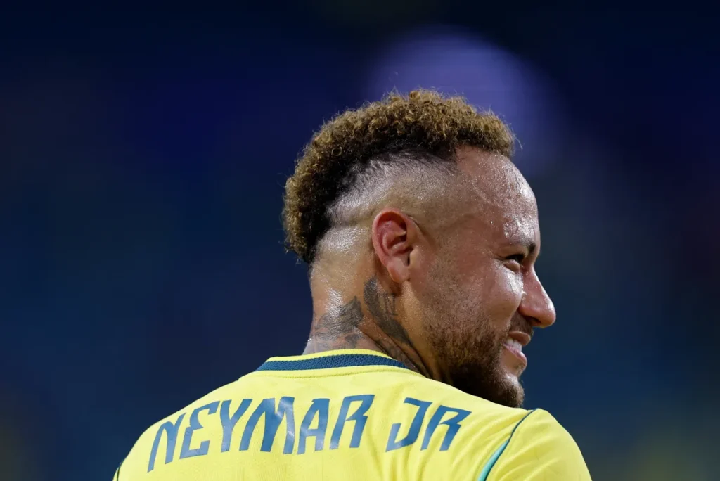 Haos na utakmici Santosa: Neymar dobio direktan crveni karton, a onda pojurio za protivnikom po terenu