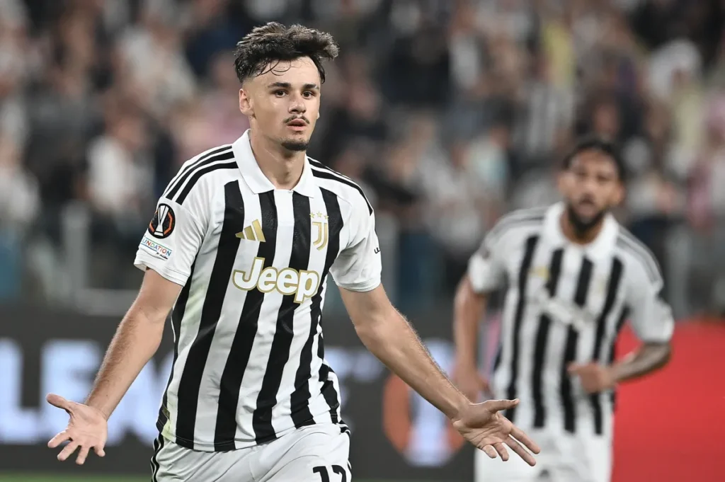 Juventus čestitao Kerimu Alajbegoviću na bosanskom jeziku poslije uspjeha na dodjeli Zlatne lopte
