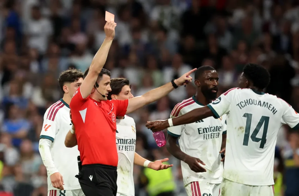 Katastrofalne vijesti za Real Madrid: Vinicius propušta El Clasico, ali ne zbog povrede (VIDEO)