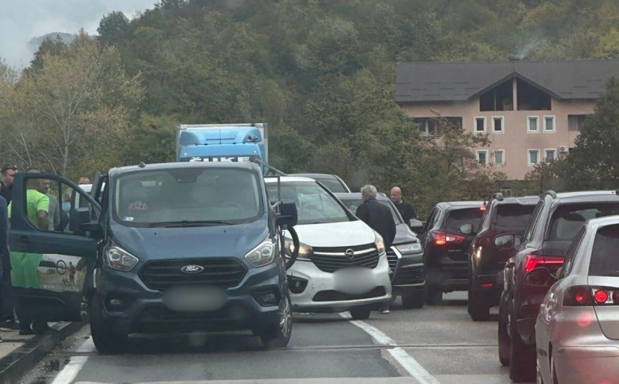 Lančani sudar na cesti Konjic-Jablanica: Tri vozila učestvovala u nesreći