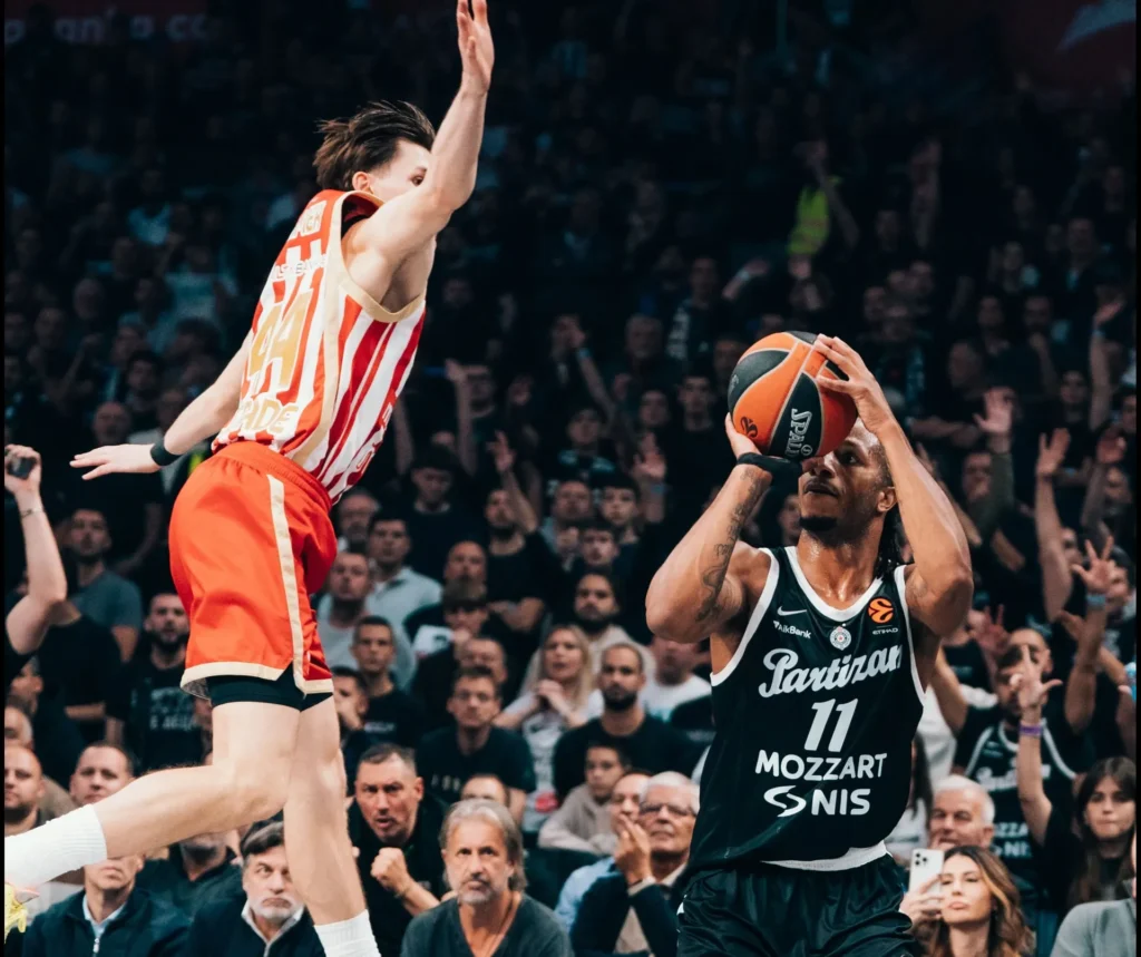 Partizan srušio Zvezdu, pogledajte pobjedničku trojku i “delirijum” u Areni