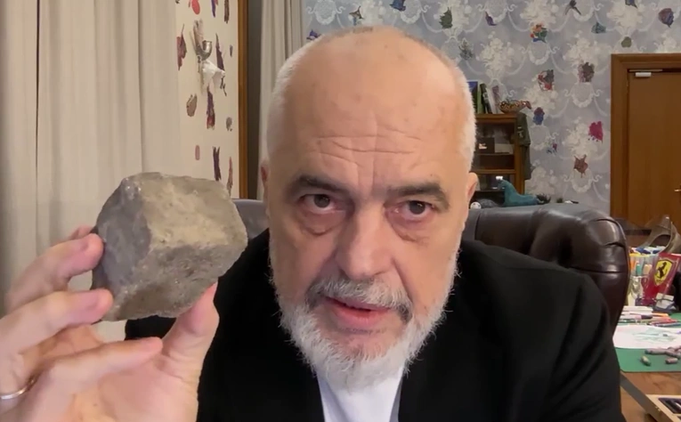 Situacija u Albaniji i dalje napeta: Premijer tvrdi da je spriječen napad na Vladu