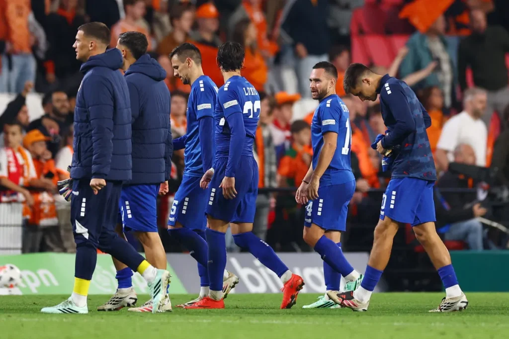UEFA žestoko kaznila Srbiju: Ogromne novčane kazne, među njima i veličanje ratnog zločinca Ratka Mladića